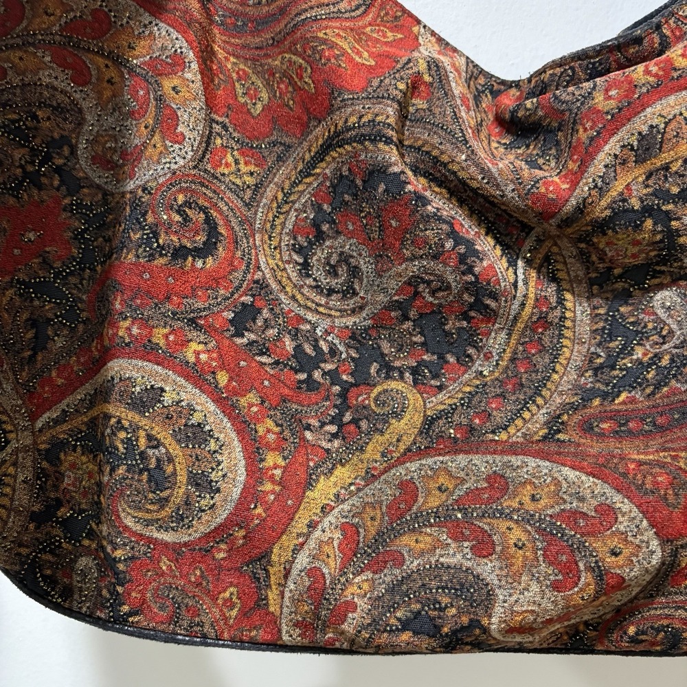 Sonoma hobo featuring a paisley pattern With Sparkle Thread Red Black Gold Boho - Picture 3 of 9